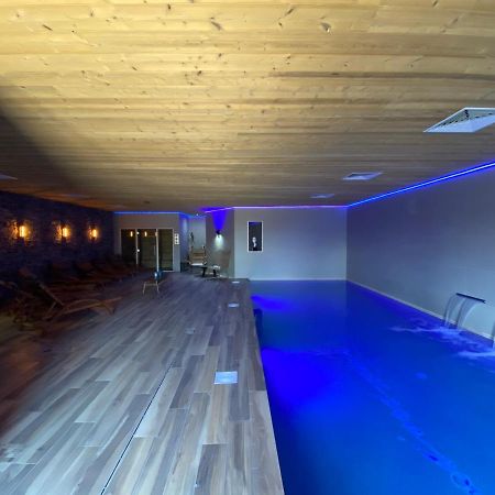 World Hotel 圣瓦巴斯 外观 照片